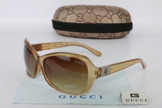 GUCCI Sunglasses 68908