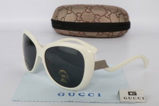 GUCCI Sunglasses 68911