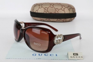 GUCCI Sunglasses 68914