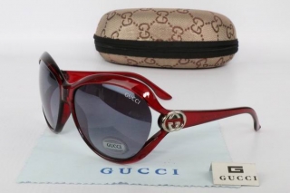 GUCCI Sunglasses 68920