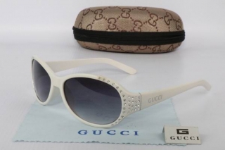 GUCCI Sunglasses 68924