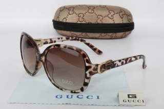 GUCCI Sunglasses 68930