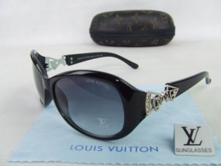 LV Sunglasses 68953