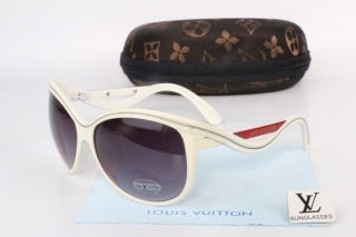 LV Sunglasses 68990