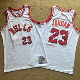 Vintage NBA Chicago Bulls #23 Jordan 84-85 Mitchell & Ness Jersey 97468