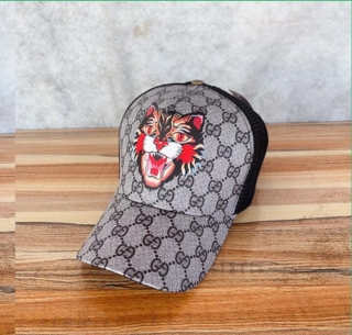 GUCCI High Quality Curved Snapback Hats 103254