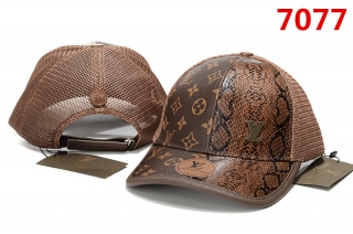 LV High-Quality Curved Mesh Snapback Hats 107328