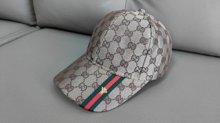 GUCCI Curved Snapback Hats 111321