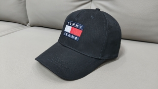 Tommy Jeans Curved Snapback Hats 111590